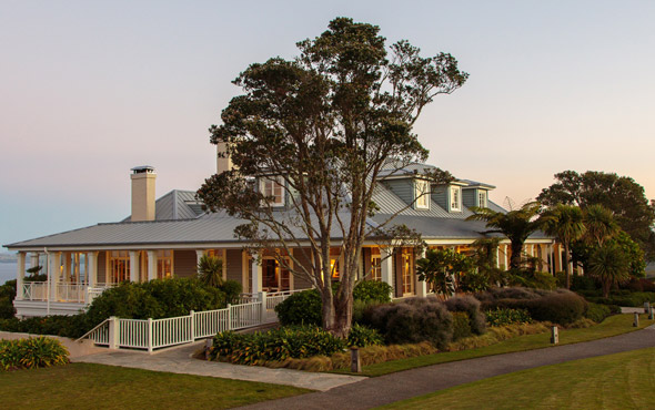 Kauri Cliffs Special Offer