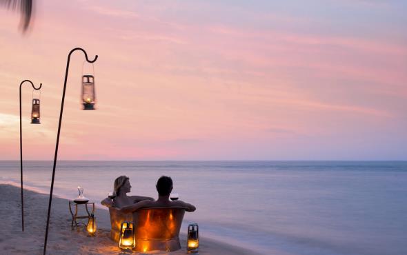 Valentine’s Beach and Safari Offer