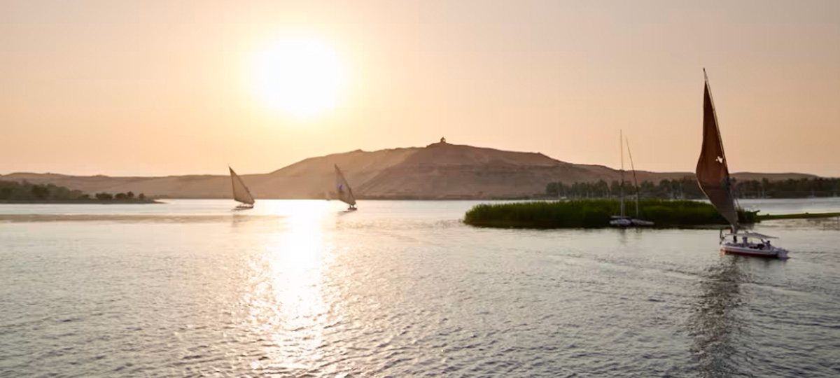 Sanctuary Retreats private guiding on the Nile Sanctuary Retreats private guiding on the Nile